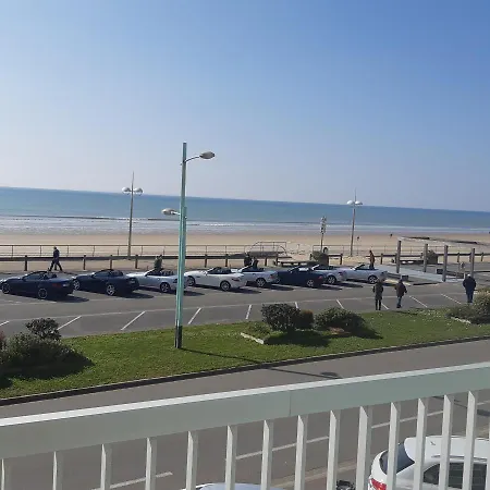 Vue Les Pieds Dans L'eau