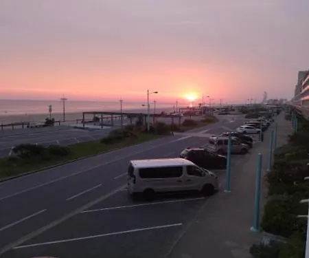 Vue Les Pieds Dans L'eau Lejlighed